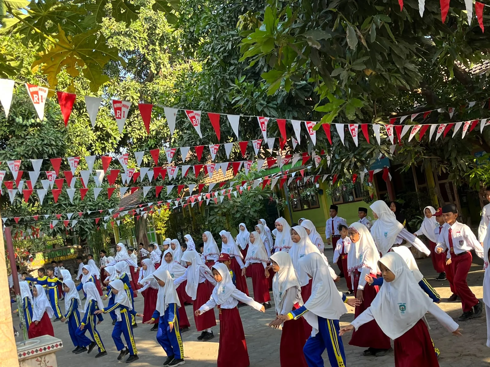 Senam Anak Indonesia Hebat ( SAIH )
